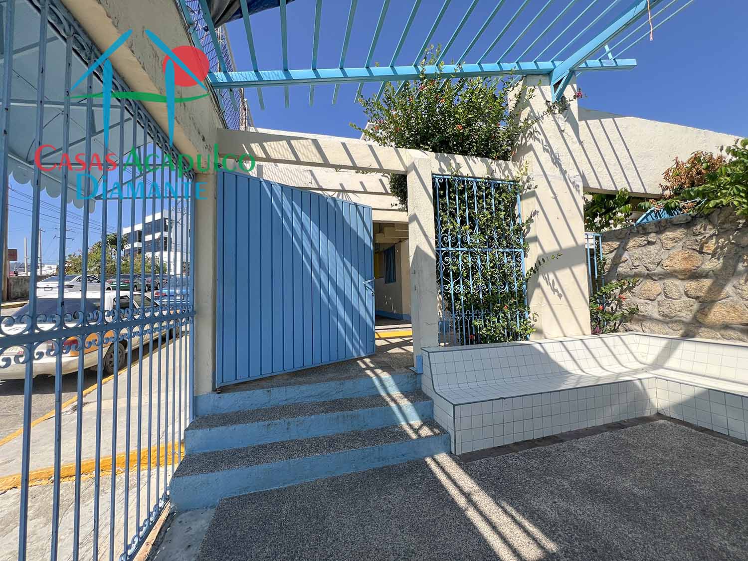 Centro Escolar La Paz sección primaria - Patio 2